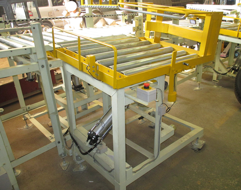 气缸顶升输送机